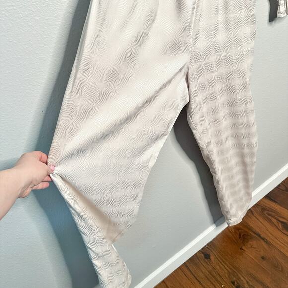 Love, Whit by Whitney Port Ivory Jacquard One‎ Shoulder Jumpsuit women’s size 14 - Picture 5 of 15